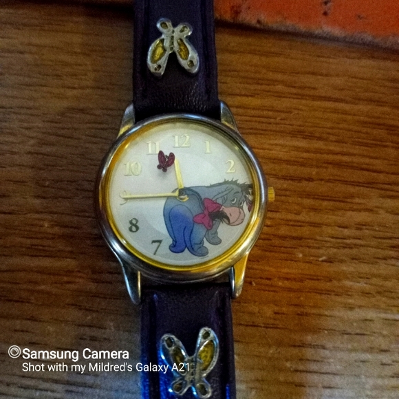 Watch - Picture 1 of 3